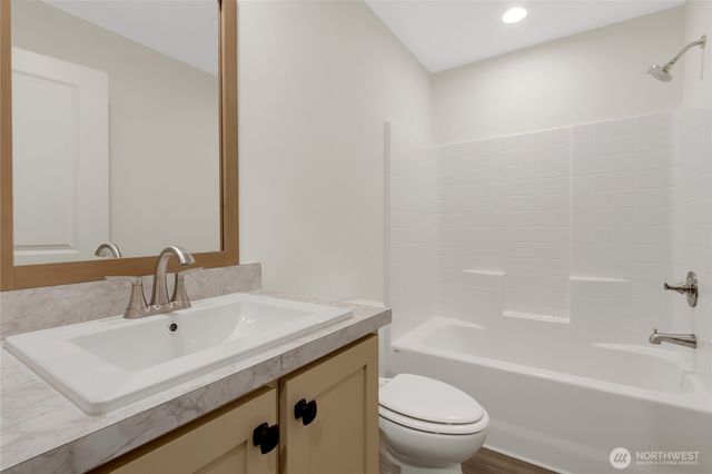 2809 NE Stone Way, Bremerton, WA 98310