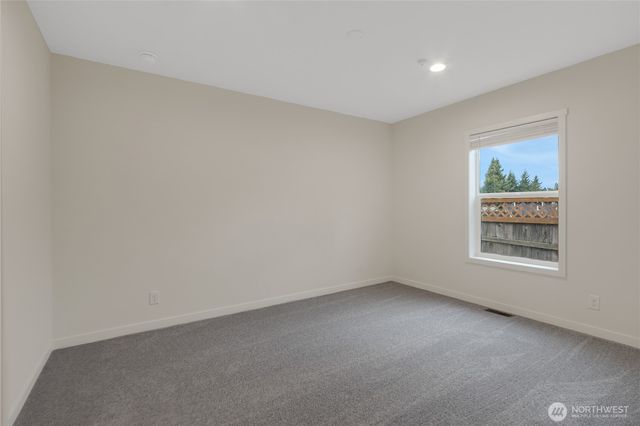 2809 NE Stone Way, Bremerton, WA 98310