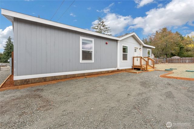 2809 NE Stone Way, Bremerton, WA 98310