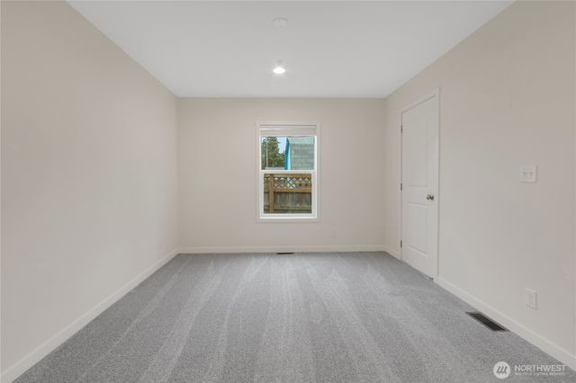 2809 NE Stone Way, Bremerton, WA 98310