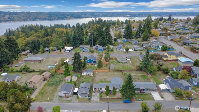 2809 NE Stone Way, Bremerton, WA 98310