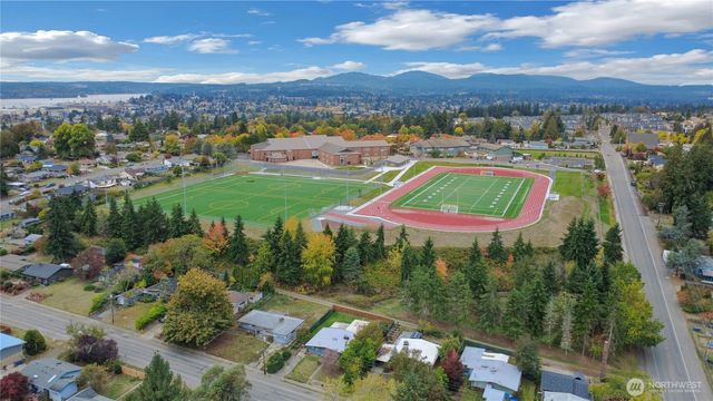 2809 NE Stone Way, Bremerton, WA 98310