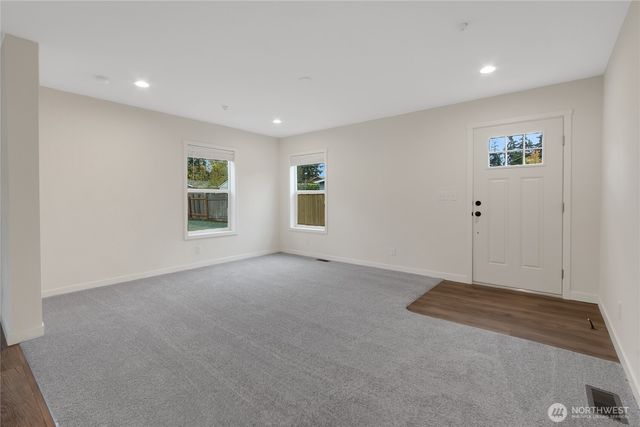 2809 NE Stone Way, Bremerton, WA 98310