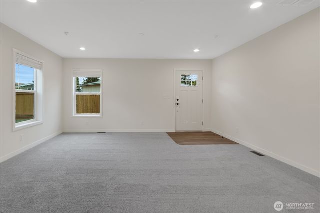 2809 NE Stone Way, Bremerton, WA 98310