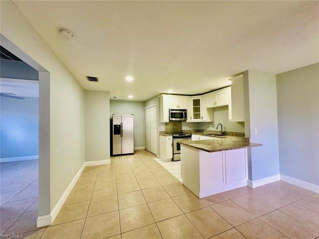 709 SE 8th TER # 3, Cape Coral, FL 33990