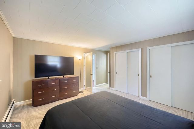209 PENN ST, Hanover, PA 17331