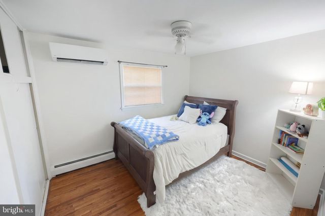 209 PENN ST, Hanover, PA 17331