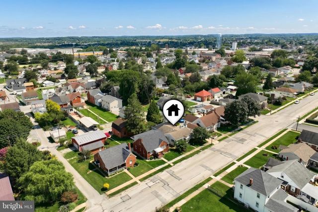209 PENN ST, Hanover, PA 17331