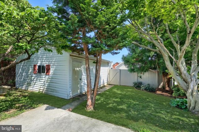 209 PENN ST, Hanover, PA 17331