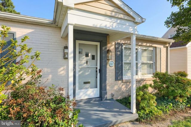 209 PENN ST, Hanover, PA 17331