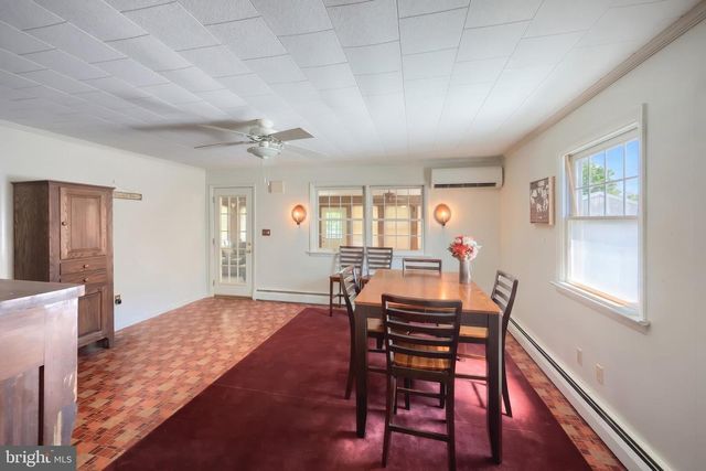 209 PENN ST, Hanover, PA 17331