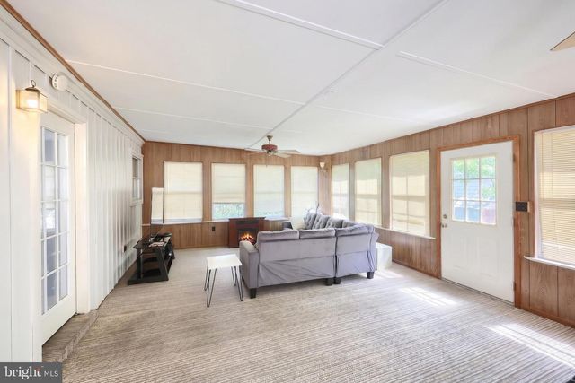 209 PENN ST, Hanover, PA 17331