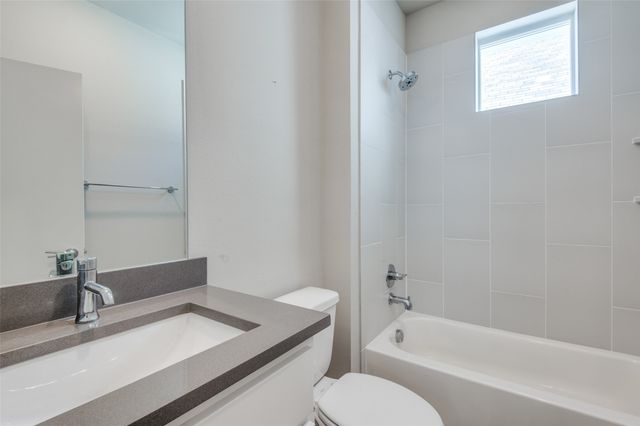 1225 Crownview Lane, Dallas, TX 75208