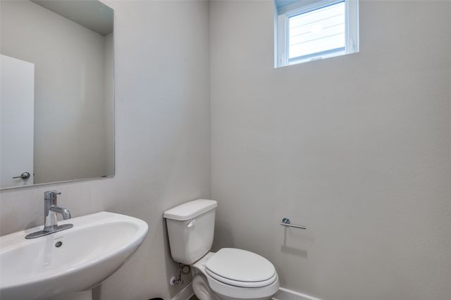 1225 Crownview Lane, Dallas, TX 75208