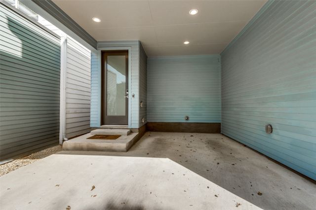 1225 Crownview Lane, Dallas, TX 75208