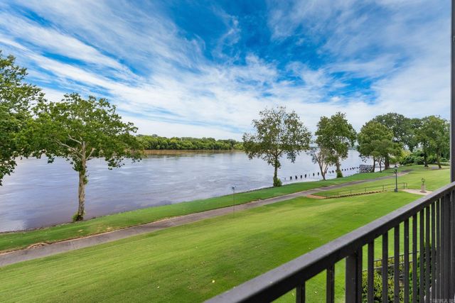 33 Riverpoint Road, Little Rock, AR 72202