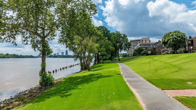 33 Riverpoint Road, Little Rock, AR 72202