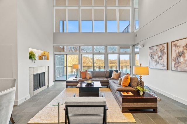 33 Riverpoint Road, Little Rock, AR 72202