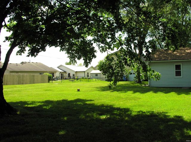8290 E 550 N, Churubusco, IN 46723