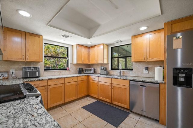 16039 BULLIS DRIVE, Brooksville, FL 34614