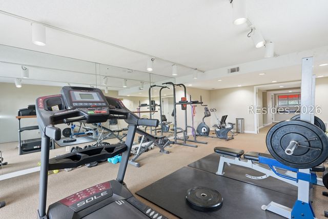 100 Helmsman Way Apt 209, Hilton Head Island, SC 29928