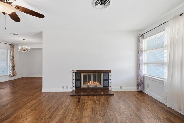 3463 W Fuller Avenue, Fort Worth, TX 76133