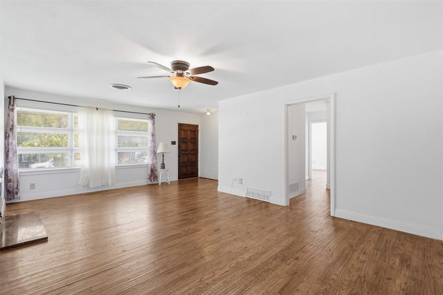 3463 W Fuller Avenue, Fort Worth, TX 76133