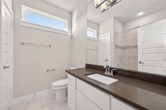 22 Crown Grove, Sugar Land, TX 77498