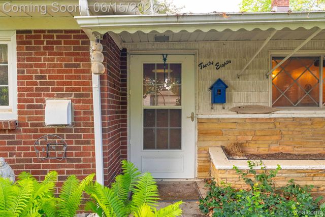 3080 Jackson Boulevard, Highland Charter Township, MI 48356