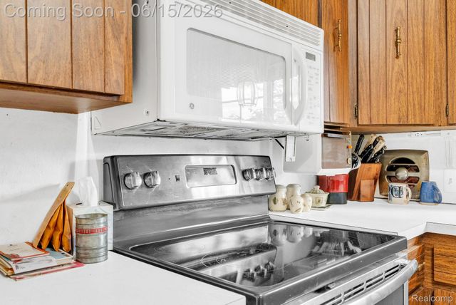 3080 Jackson Boulevard, Highland Charter Township, MI 48356