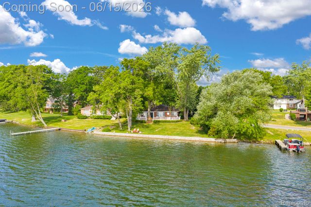 3080 Jackson Boulevard, Highland Charter Township, MI 48356