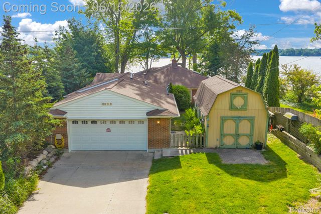 3080 Jackson Boulevard, Highland Charter Township, MI 48356