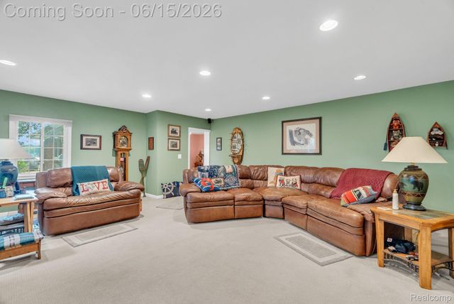3080 Jackson Boulevard, Highland Charter Township, MI 48356