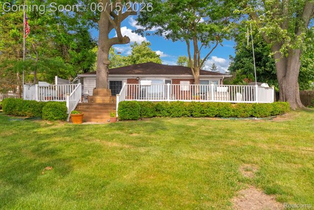 3080 Jackson Boulevard, Highland Charter Township, MI 48356