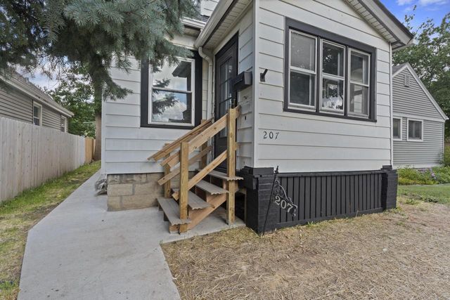 207 S 73rd STREET, Milwaukee, WI 53214