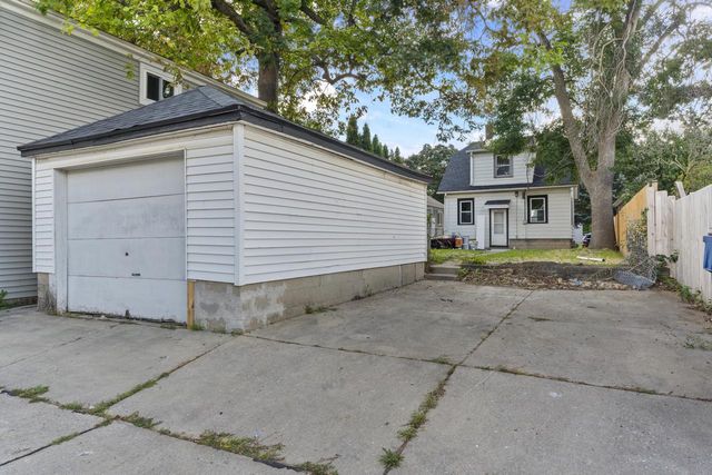 207 S 73rd STREET, Milwaukee, WI 53214