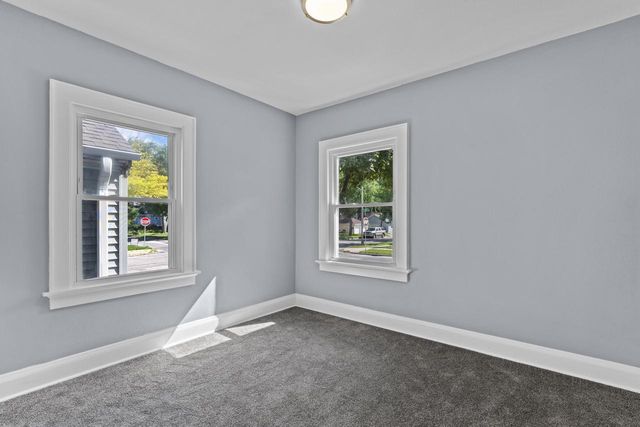 207 S 73rd STREET, Milwaukee, WI 53214