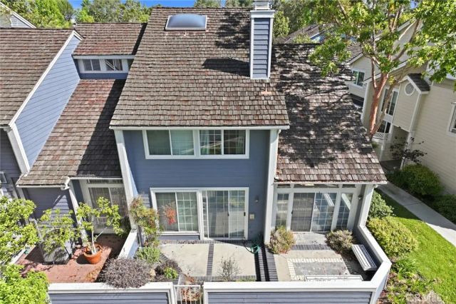 520 Lexington Court 103, Long Beach, CA 90803