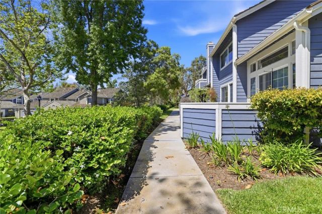 520 Lexington Court 103, Long Beach, CA 90803