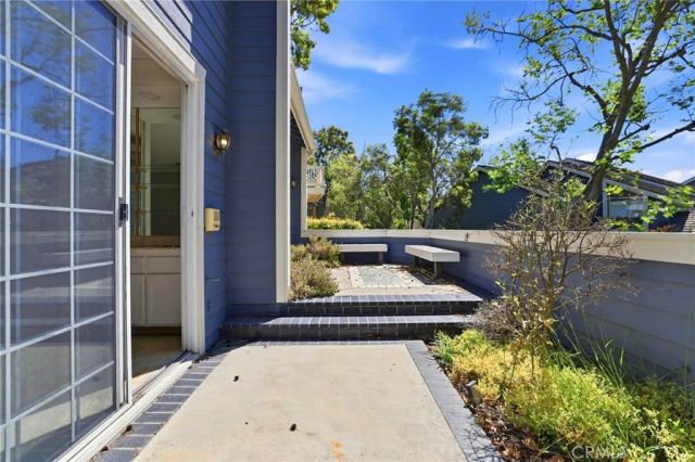 520 Lexington Court 103, Long Beach, CA 90803