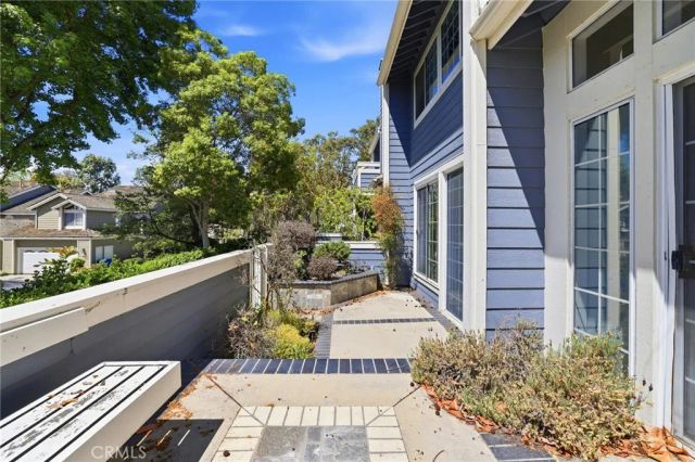 520 Lexington Court 103, Long Beach, CA 90803