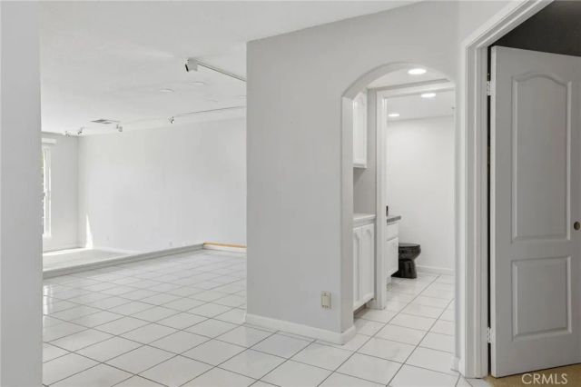 520 Lexington Court 103, Long Beach, CA 90803