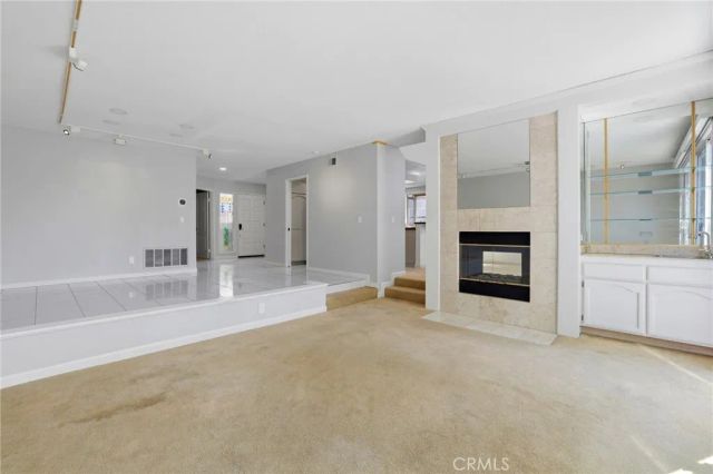 520 Lexington Court 103, Long Beach, CA 90803
