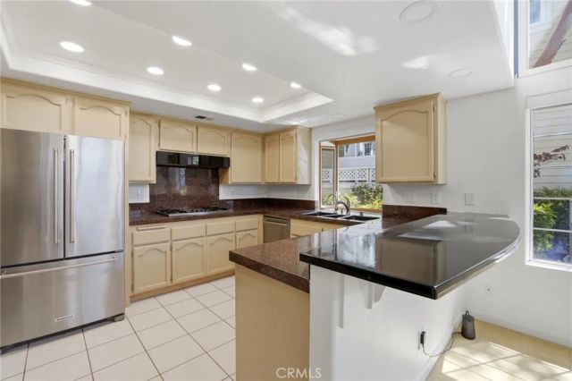 520 Lexington Court 103, Long Beach, CA 90803