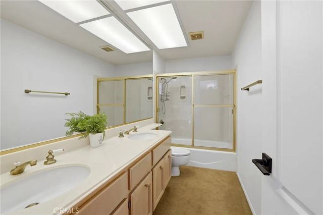 520 Lexington Court 103, Long Beach, CA 90803