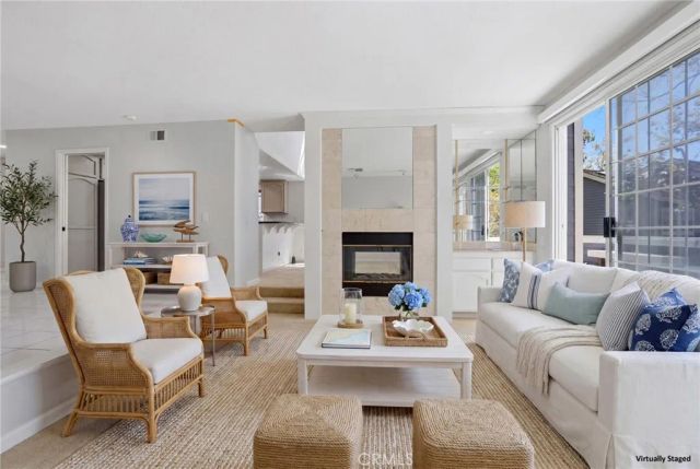 520 Lexington Court 103, Long Beach, CA 90803