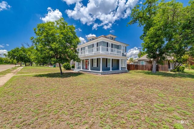 1112 W Harris Avenue, San Angelo, TX 76901