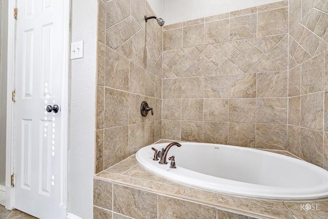 1112 W Harris Avenue, San Angelo, TX 76901