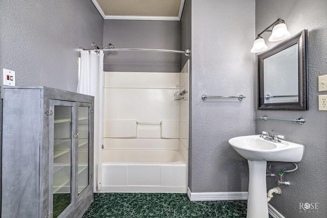 1112 W Harris Avenue, San Angelo, TX 76901