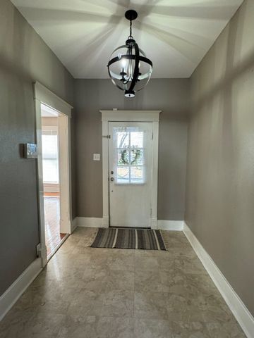 1112 W Harris Avenue, San Angelo, TX 76901